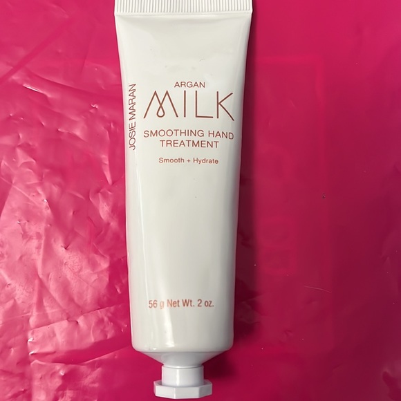 Josie Maran Argan milk smoothing Hand Treatment - Picture 3 of 11